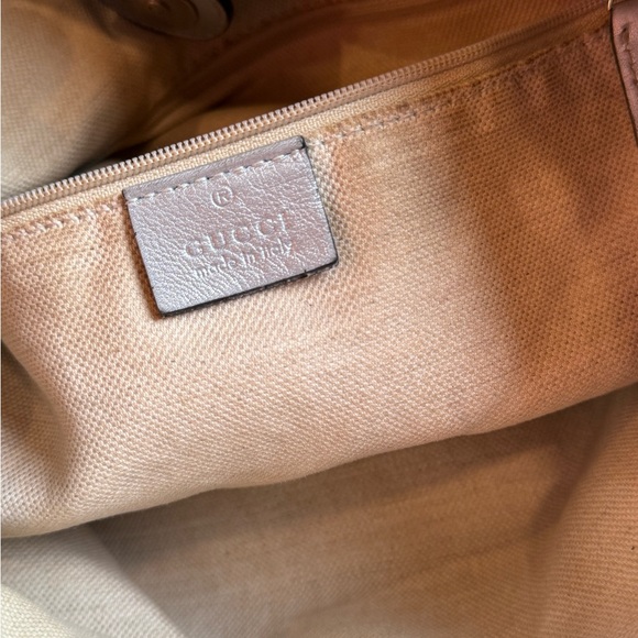 Gucci Sukey Metallic Silver Shoulder Bag With Charm- Authentic - Picture 10 of 16